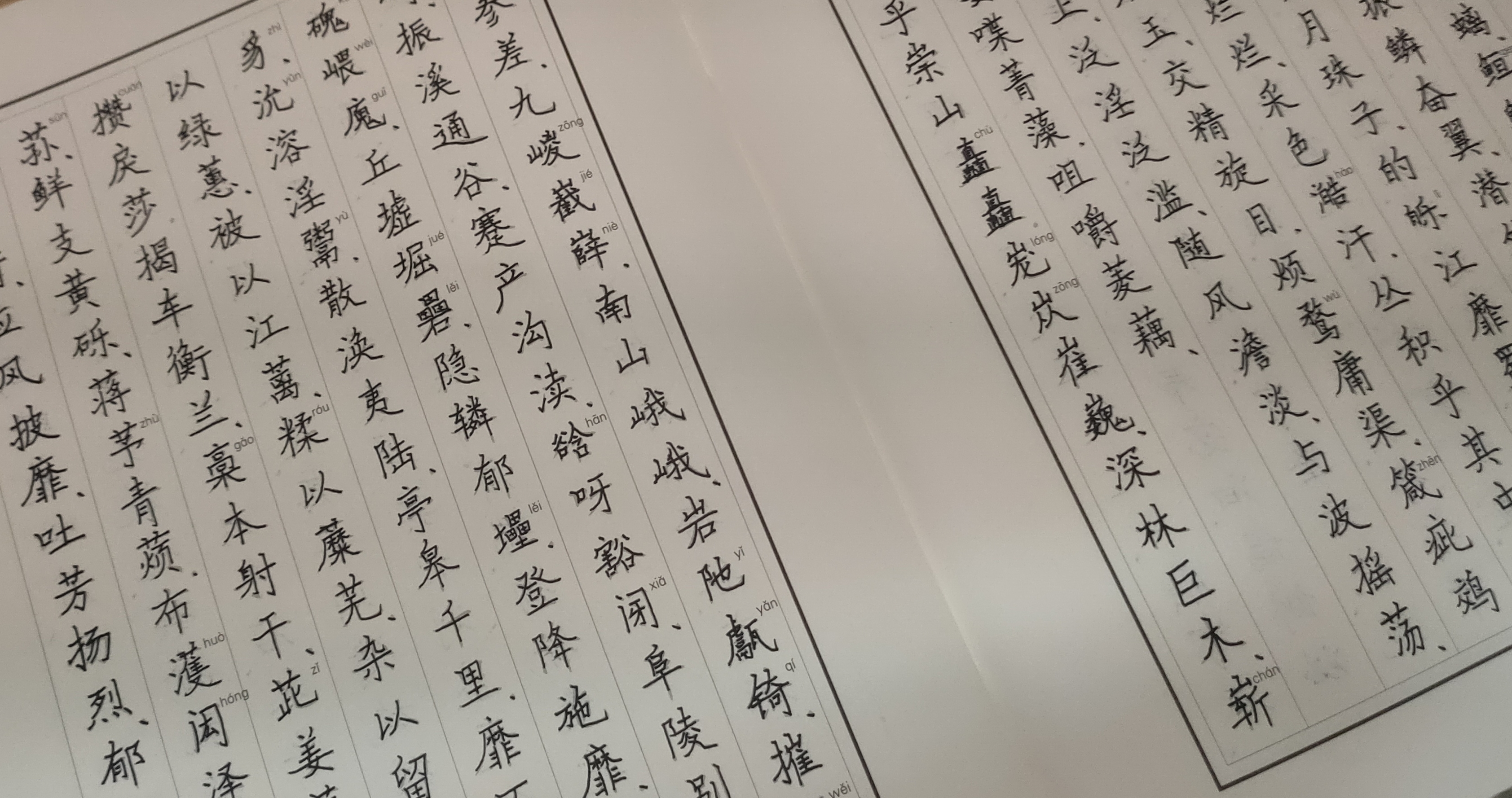 爱Pia戏(戏鲸),Pia戏剧本网,广播剧,剧情歌,CV配音,配音秀- 戏鲸App官网|你执笔染世界,我倾音绘人生