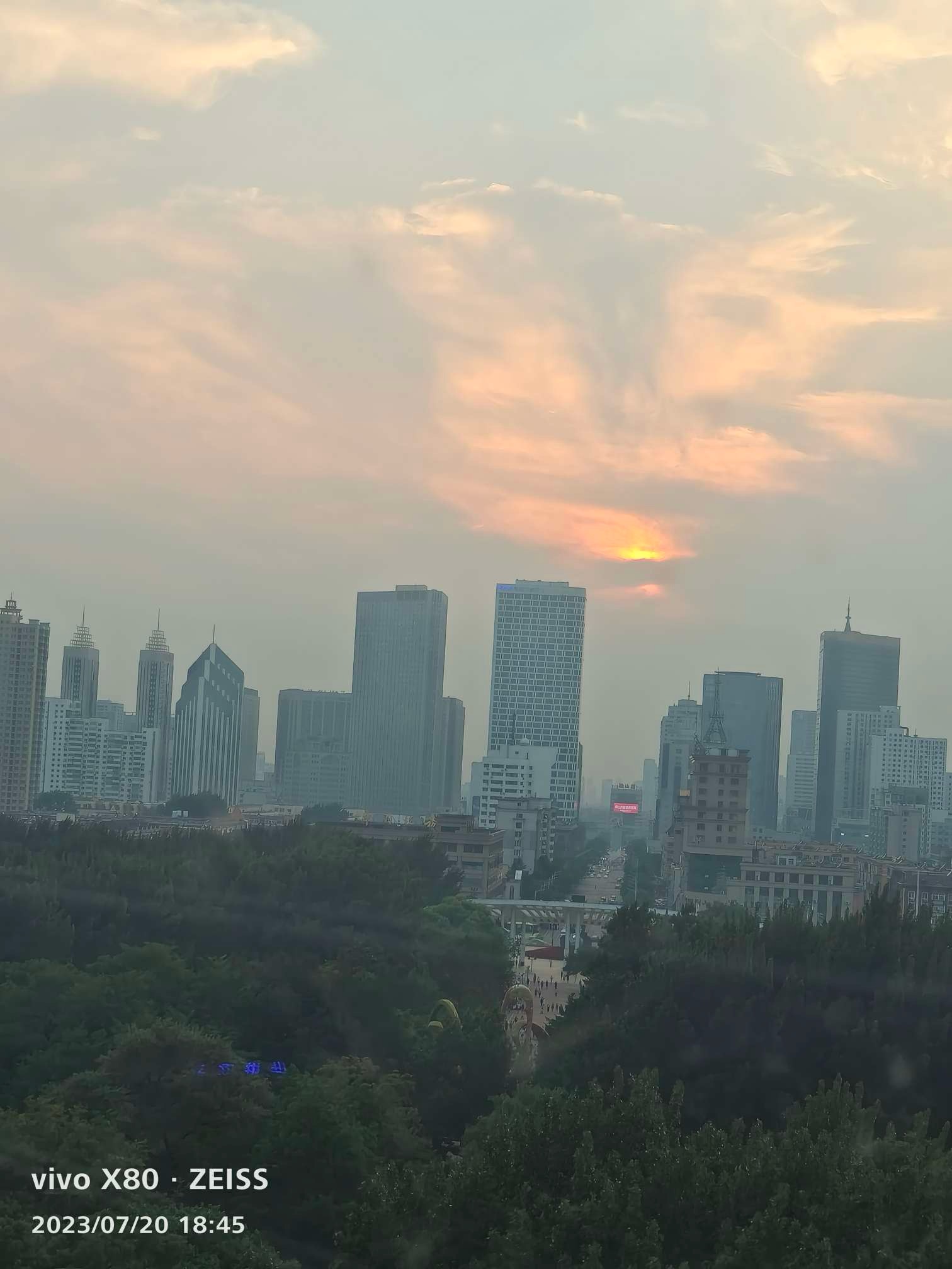 爱Pia戏(戏鲸),Pia戏剧本网,广播剧,剧情歌,CV配音,配音秀- 戏鲸App官网|你执笔染世界,我倾音绘人生